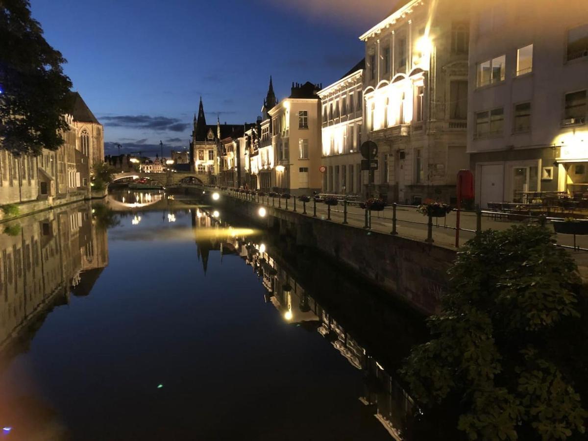 Studio Medieval City Center At River De Leie Gent Eksteriør bilde